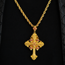 Colgante de cruz medieval con rubíes en oro amarillo