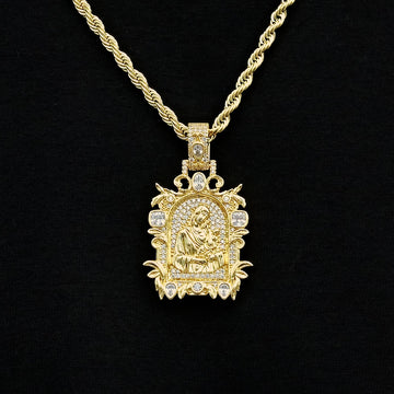 Dije de la Virgen con el Niño de estilo medieval con diamantes en oro amarillo