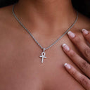 Minicruz de Anj con Diamantes en Oro Blanco