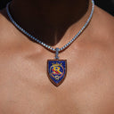Colgante oficial del logo de Real Salt Lake de la MLS en oro blanco