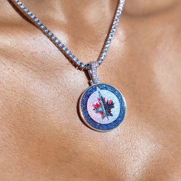 Colgante del logotipo oficial de los Winnipeg Jets de la NHL en oro blanco