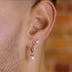 Pendientes de aro extrapequeños Pave con perla colgante en oro blanco