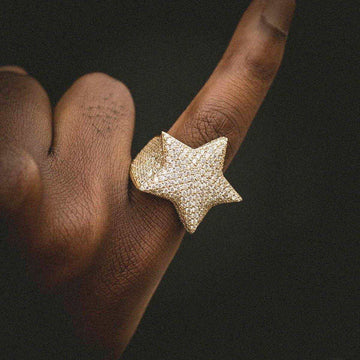 Star Ring in Yellow Gold