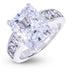 Anillo de compromiso de diamante cultivado grueso Radiant Stone en platino