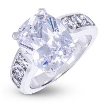 Anillo de compromiso de diamante de laboratorio grueso con piedra de talla cojín alargada en oro blanco macizo