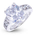 Anillo de compromiso de diamante de laboratorio grueso con piedra de talla cojín alargada en oro blanco macizo
