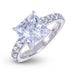 Anillo de compromiso de diamante cultivado en laboratorio talla princesa en platino