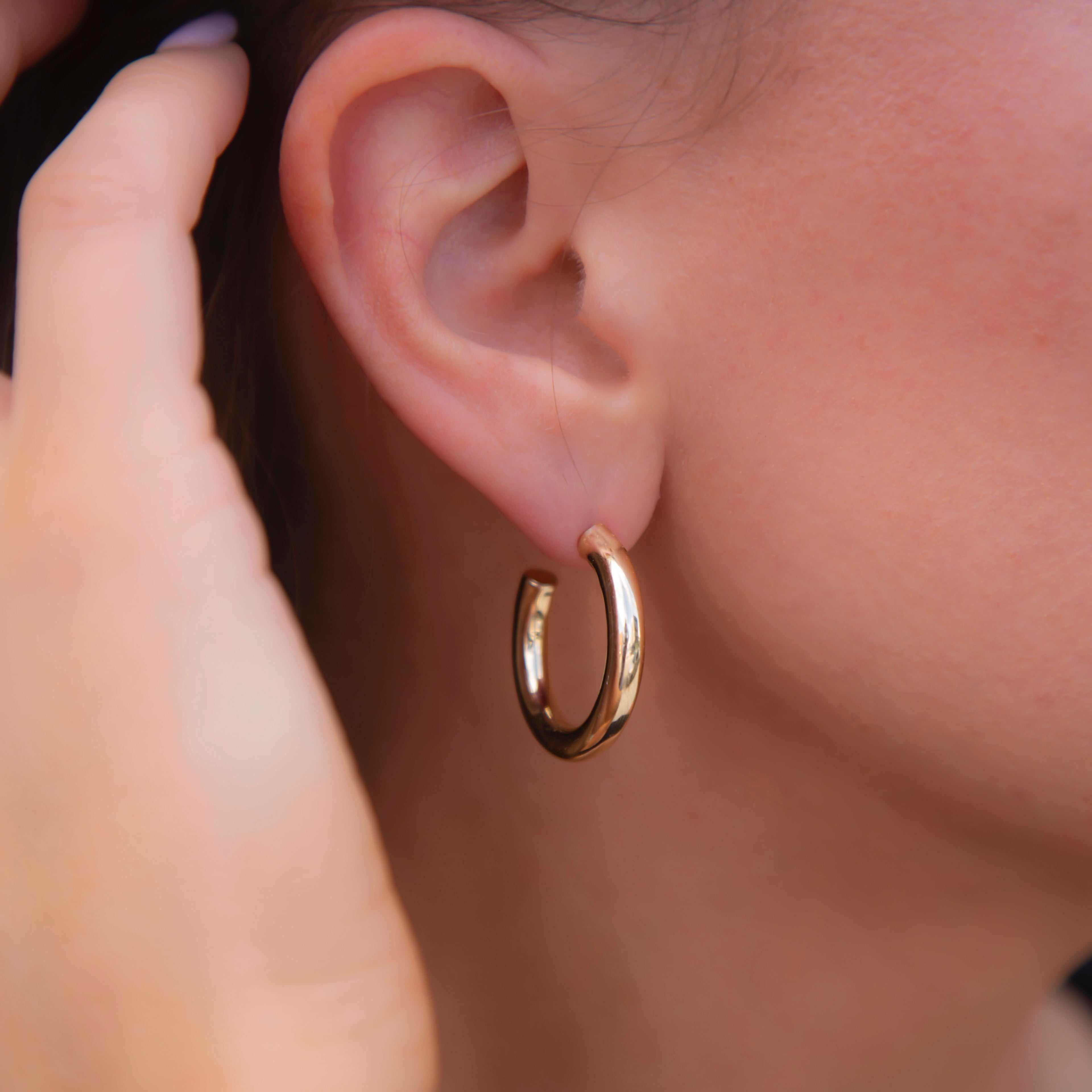 14K Solid Gold Small Tube Hoop Earrings - The GLD Shop