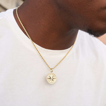 Colgante de Moneda Brújula en Oro Amarillo