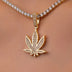 Colgante Hoja de Marihuana con Diamantes en Oro Amarillo