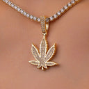 Colgante Hoja de Marihuana con Diamantes en Oro Amarillo