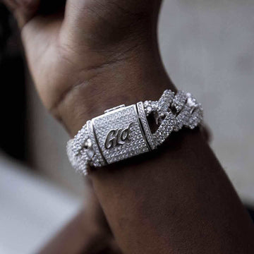 Diamond Prong Link Bracelet in White Gold - 19mm - The GLD Shop