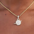 Colgante con micro logotipo oficial de los Miami Dolphins de la NFL - Oro amarillo